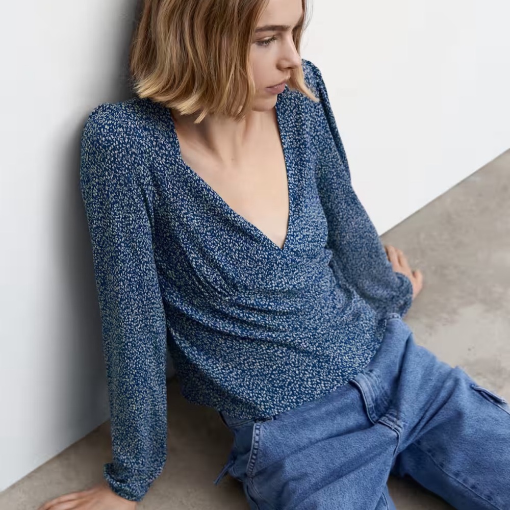 Mango V-neckline blue romantic top